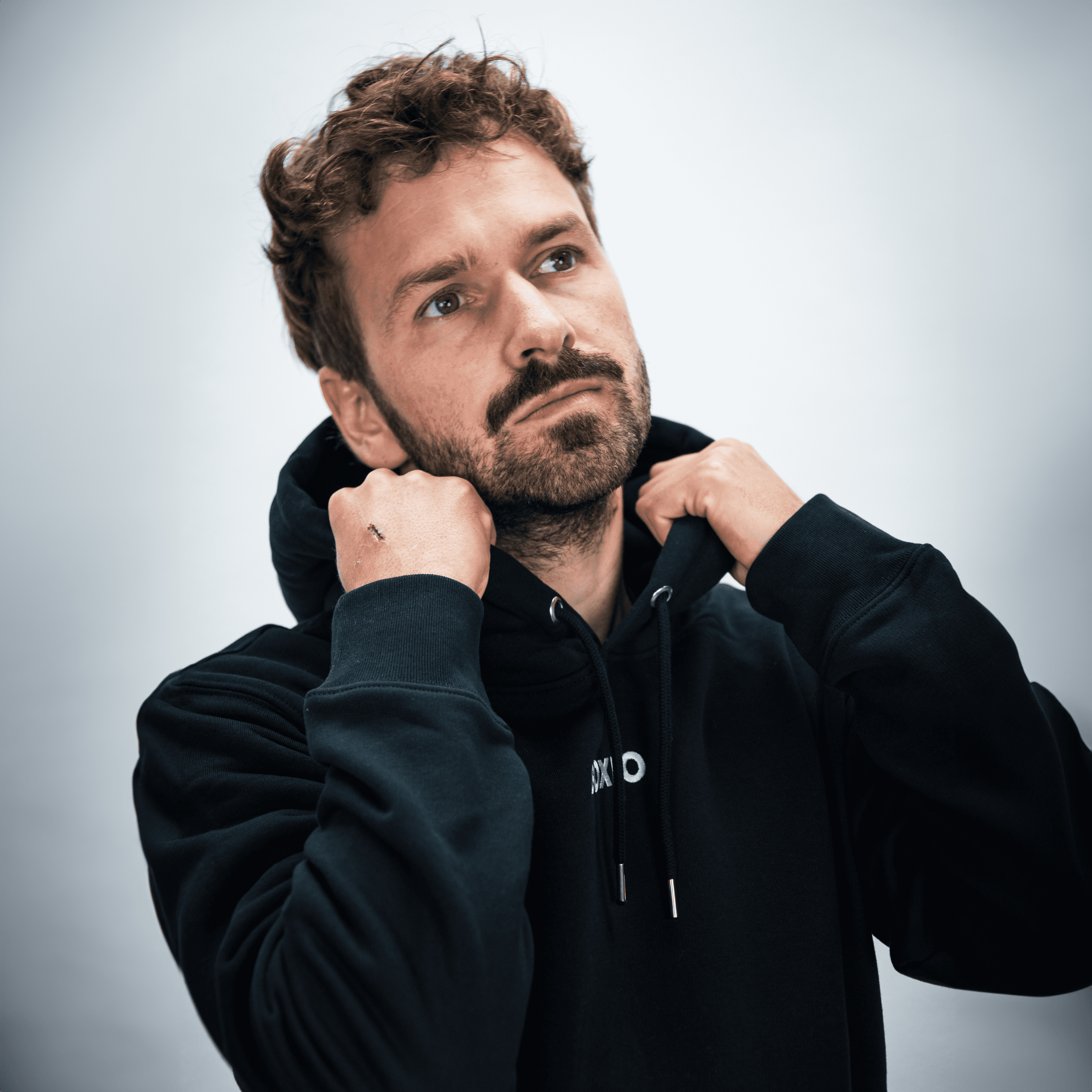 HOODIE SCHWARZ
